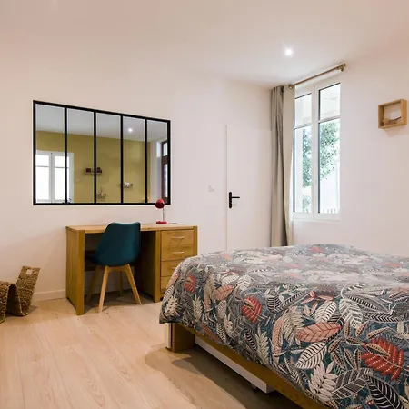 Le Scalaire, T2 Totalement Renove, Hypercentre Rochefort, Arrivee Autonome *